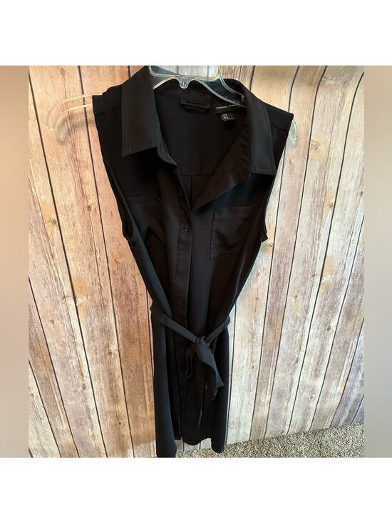 Adrienne Vittadini Dresses & Skirts - Adrienne Vittadini Sleeveless Button down with tie waist black dress, size 8.